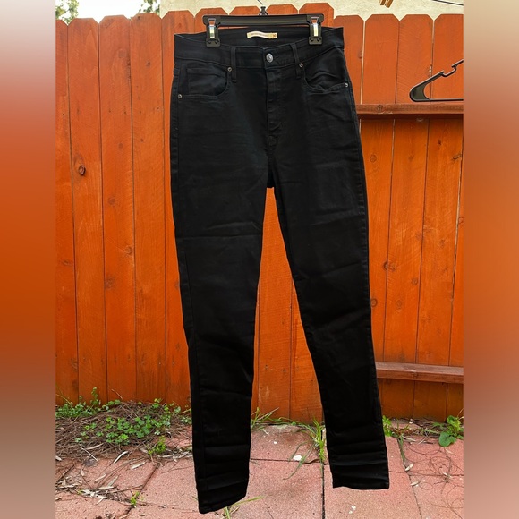 Levi’s 721 High-Rise Skinny Jeans in Soft Black, Size 30 - Picture 1 of 4